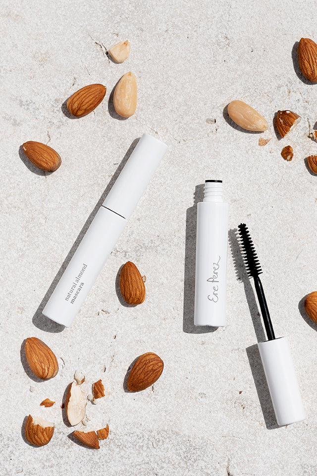 Natural Almond Mascara - Black - Posie