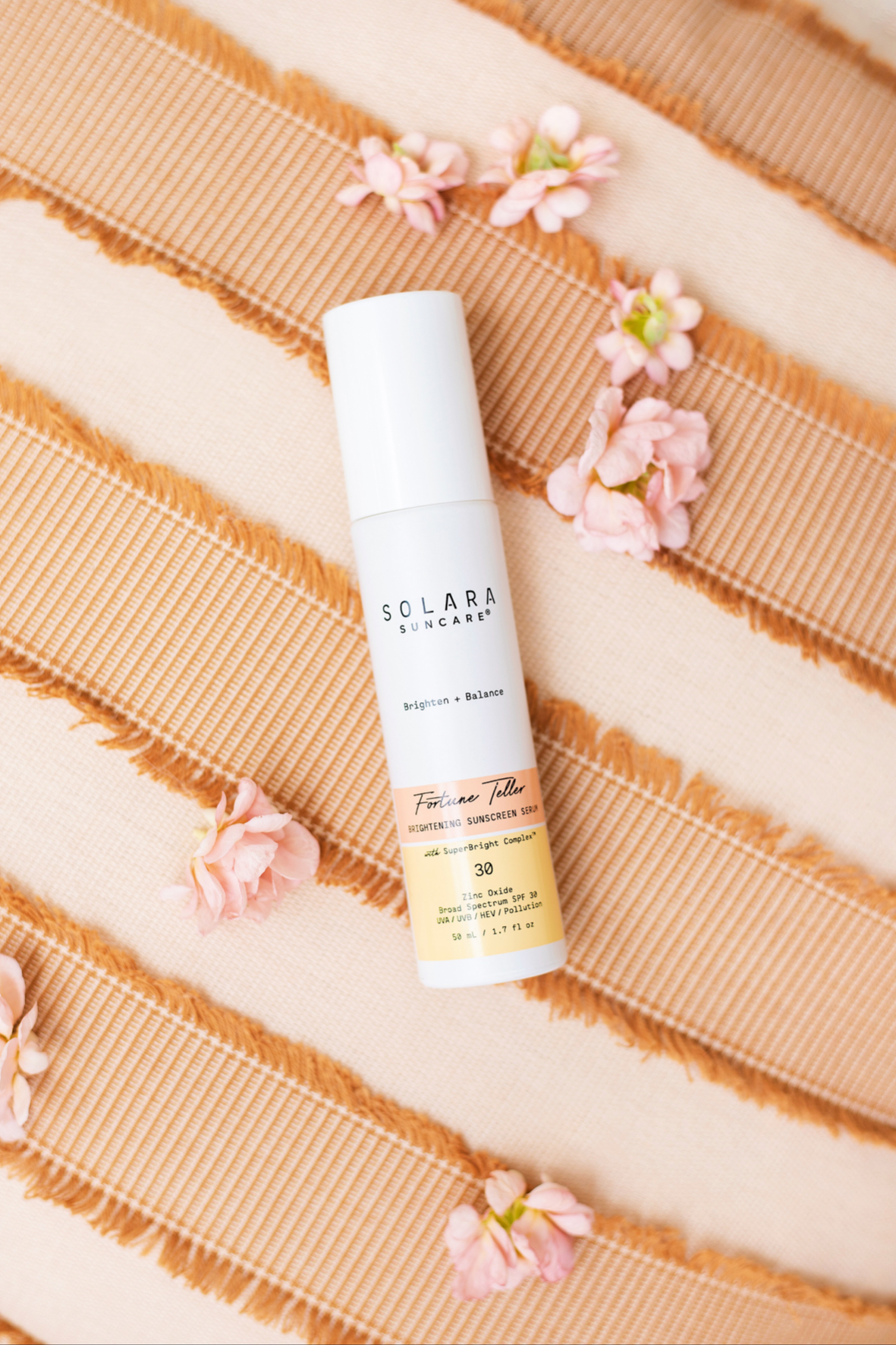 Fortune Teller Brightening Sunscreen Serum - Posie
